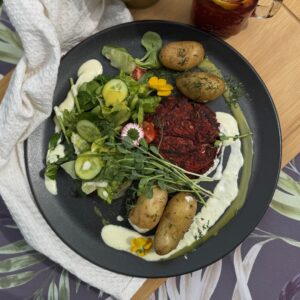 Kotlet warzywny z burakiem