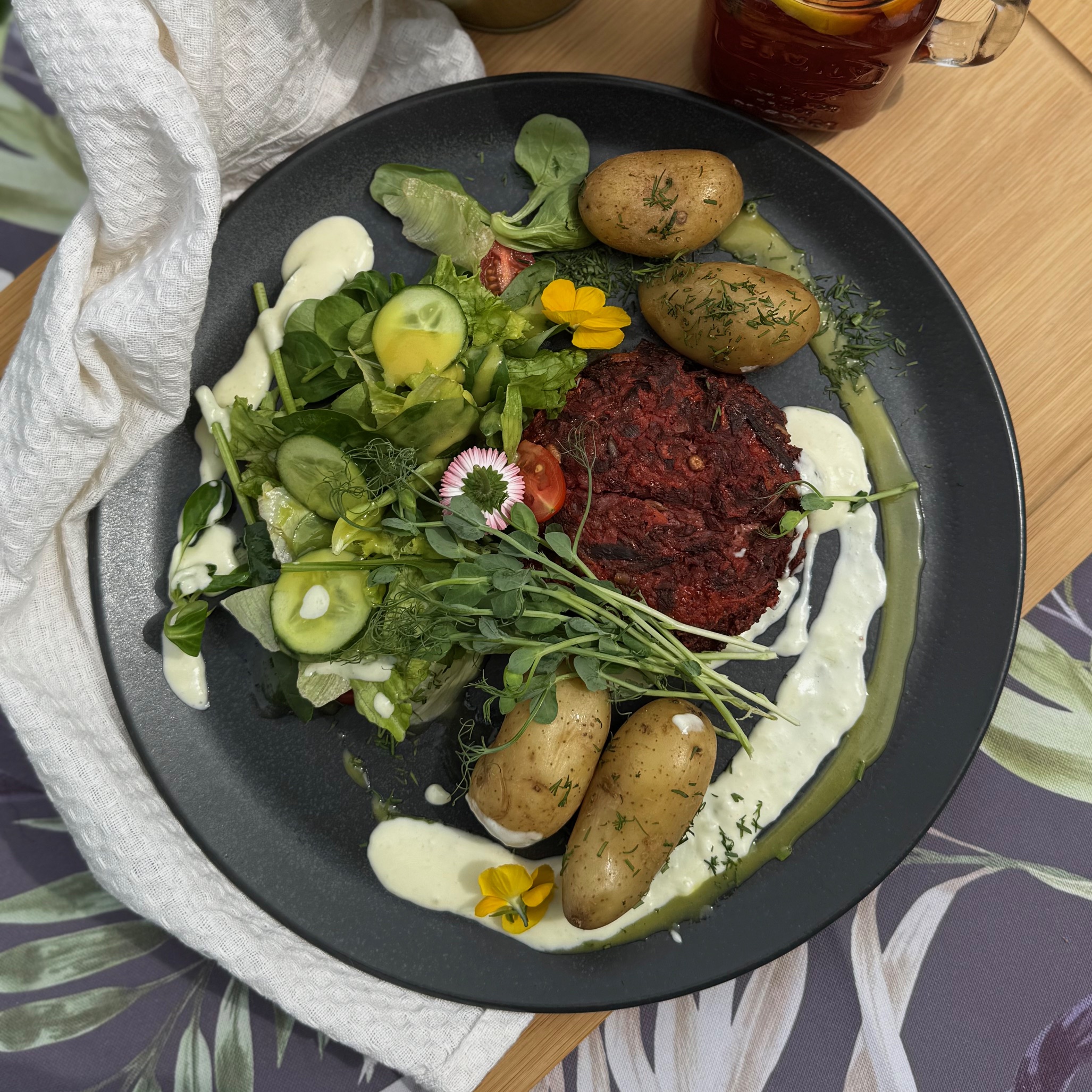 Kotlet warzywny z burakiem